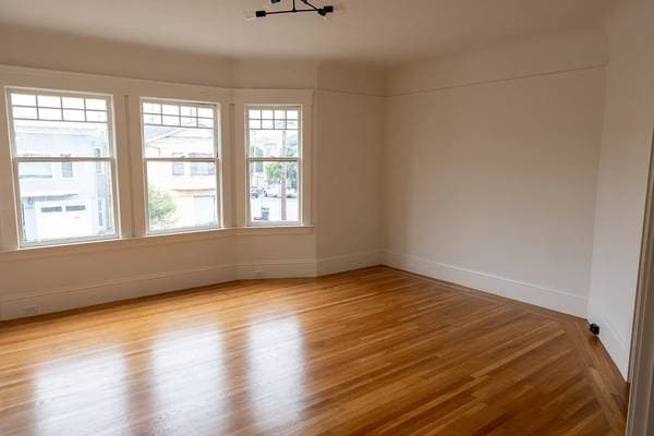 2BR/1BA Single Family House on 28th Ave · San Francisco photo 2