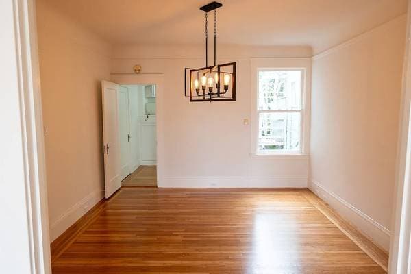 2BR/1BA Single Family House on 28th Ave · San Francisco photo 5