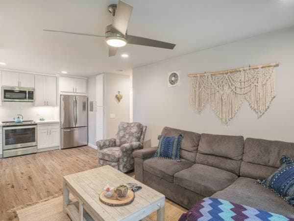 1BR/1BA Condo · Campbell photo 4