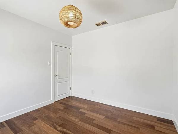Beautiful Spacious 3-bedroom 2-bath Home In Berkeley! photo 2