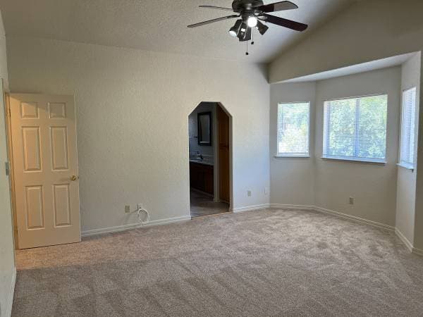 5BR/3BA Single Family House on Legend Circle · Vallejo photo 4