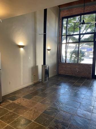 1BR/1BA Loft on Dennison Street · Oakland photo 4
