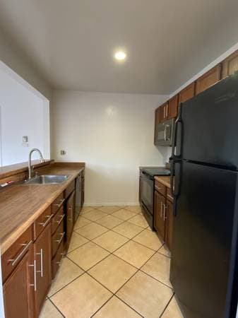 2BR/1BA Apartment · San Rafael photo 4