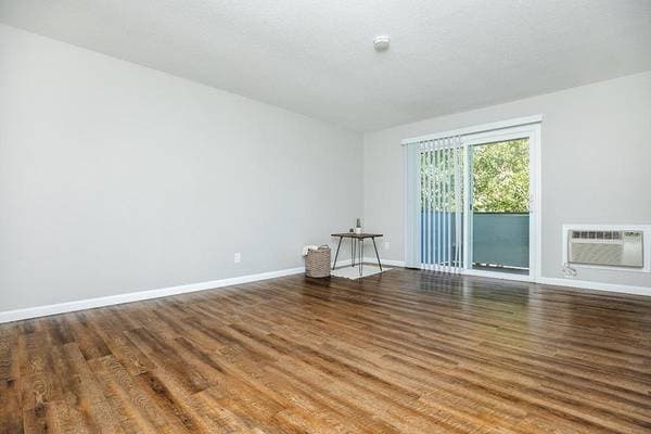 1BR/1BA Apartment on Stokes Street · San Jose photo 4