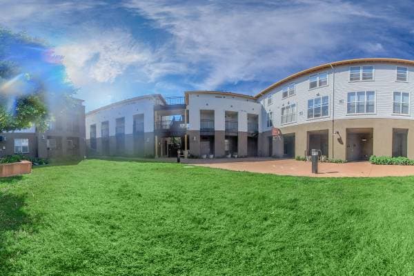 1BR/1BA Apartment on Schmidt Lane · El Cerrito photo 2