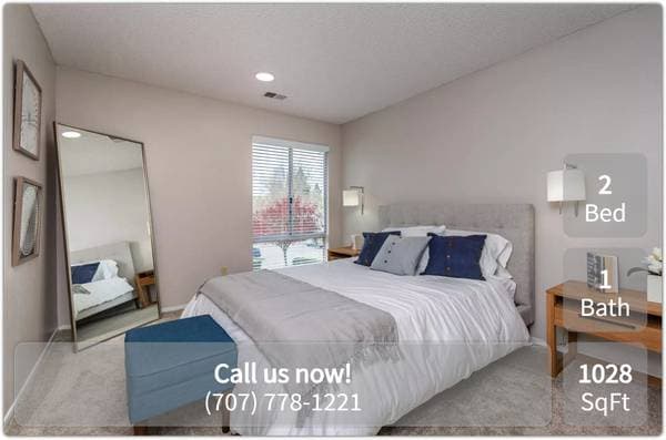 2BR/1BA Townhouse on Lakeville Cir · Petaluma photo 1