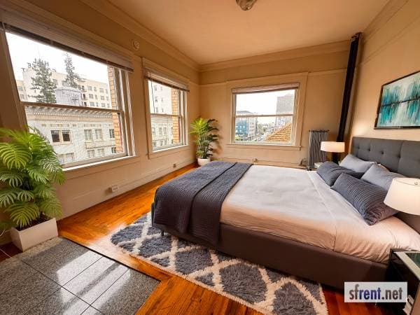 0BR/1BA Apartment on Alice St · Oakland photo 1
