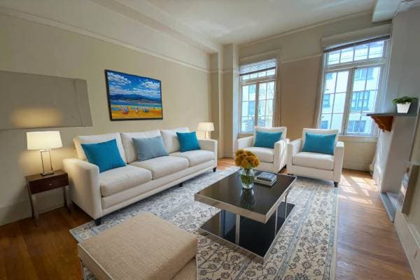 0BR/1BA Apartment on Jones St · San Francisco photo 1