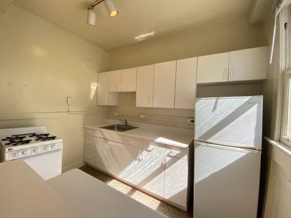 0BR/1BA Apartment on Jones St · San Francisco photo 3