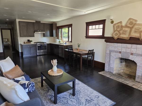 2BR/1BA Apartment on Regent St · Berkeley photo 1