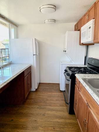 2BR/1BA Duplex on 54th Street · Oakland photo 2