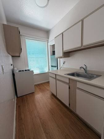 0BR/1BA Apartment · San Francisco photo 2