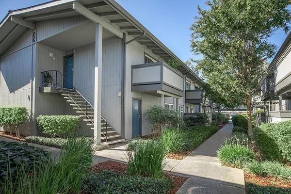 1BR/1BA Apartment on Stokes Street · San Jose photo 1