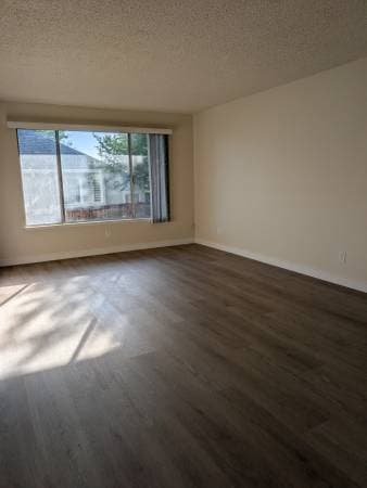 2BR/1BA Apartment · Oakland photo 3