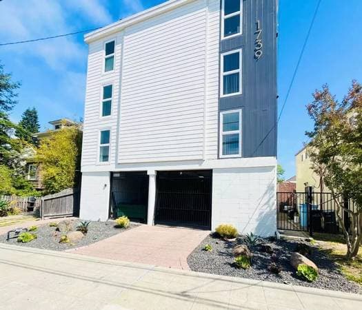 2BR/1BA Apartment on Addison Street Unit · Berkeley photo 3