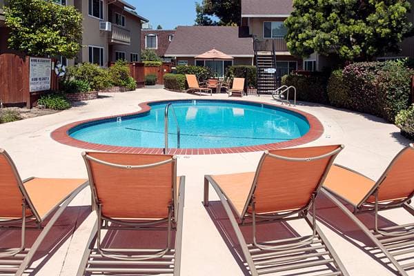2BR/1BA Apartment · Los Altos photo 1