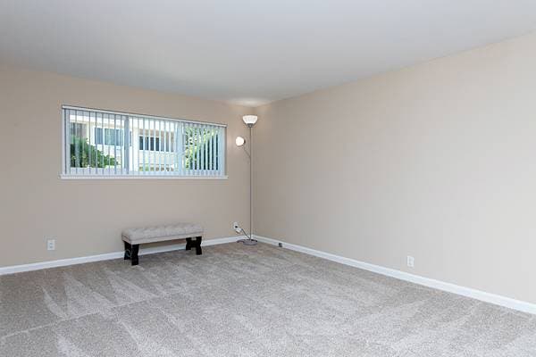 2BR/1BA Apartment · Los Altos photo 5