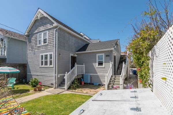 2BR/1BA Apartment · Santa Cruz photo 1