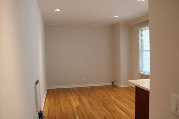 1BR/1BA Apartment · Oakland photo 4