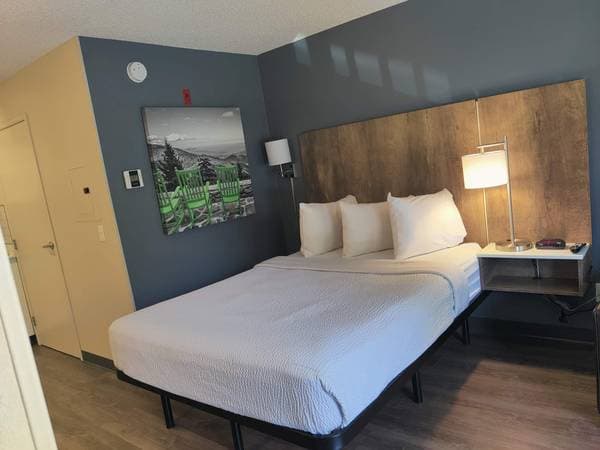 1BR/1BA Other · Mountain View photo 2