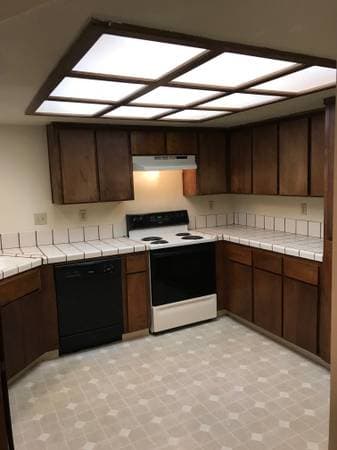 2BR/2BA Condo on Milton Terrace · Union City photo 4