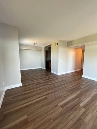 Beautiful Two Story Home In The Great Neighborhood Of Coffey Park photo 4