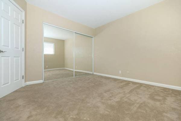 1BR/1BA Apartment on Central Avenue · Fremont photo 1
