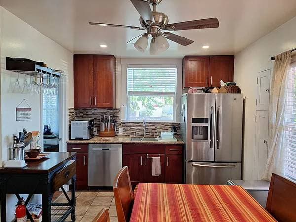 2BR/1BA Single Family House · Oakland photo 2