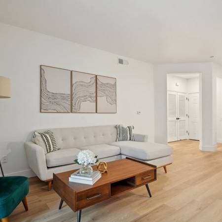 1BR/1BA Apartment on Ryland St. · San Jose photo 4