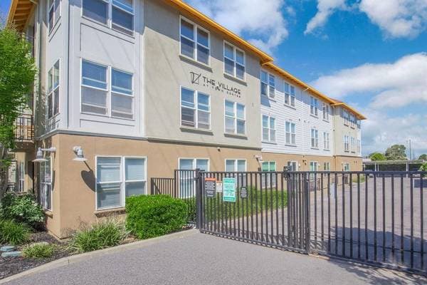 1BR/1BA Apartment on Schmidt Lane · El Cerrito photo 1