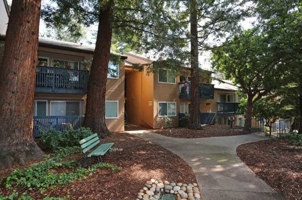 Apartments on Monika Lane · Hayward photo 4
