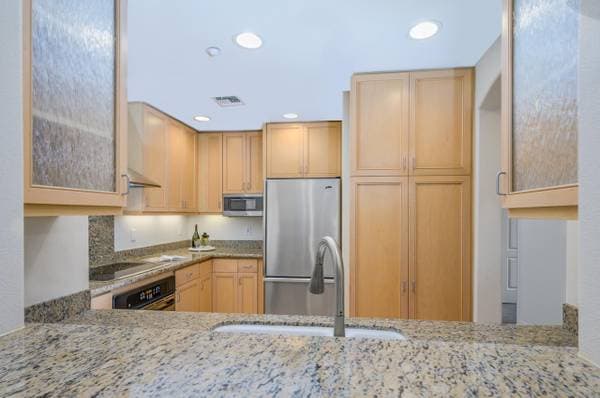 2BR/2BA Condo on Stevens Creek Blvd · Cupertino photo 4