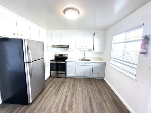 2BR/1BA Apartment · Oakland photo 3