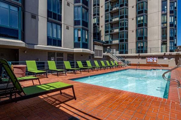 1BR/1BA Apartment on O'Farrell Street · San Francisco photo 2
