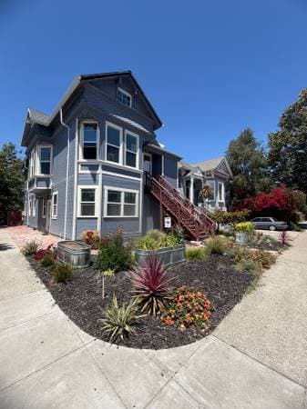 1BR/1BA Apartment · Oakland photo 2