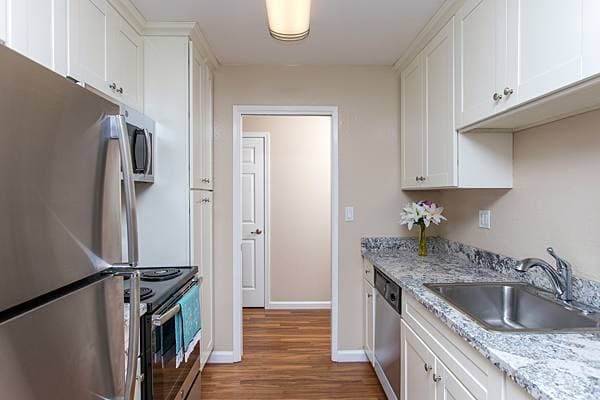 2BR/1BA Apartment · Los Altos photo 1