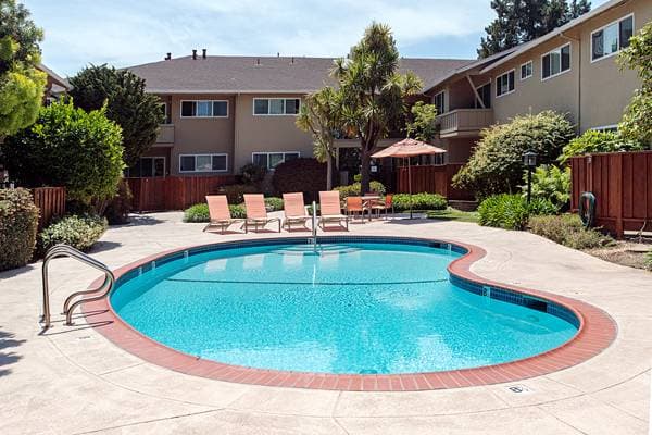 2BR/1BA Apartment · Los Altos photo 5