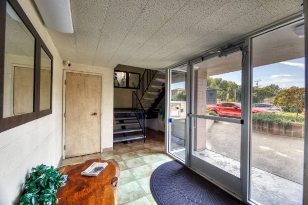 1BR/1BA Apartment · San Leandro photo 3