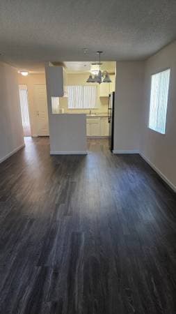 2BR/2BA Apartment · Vallejo photo 2