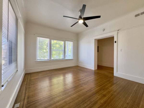 3BR/2BA Duplex on 30th Street · Oakland photo 3