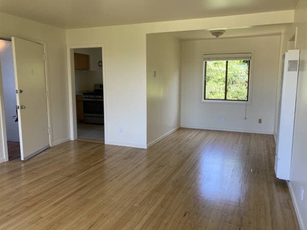 2BR/1BA Apartment · San Francisco photo 3
