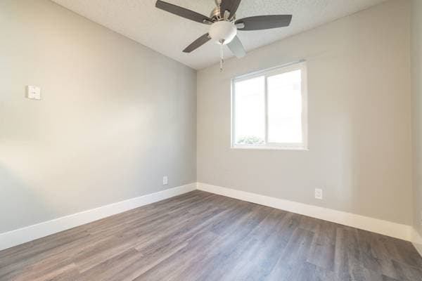 1BR/1BA Apartment on Harder Road · Hayward photo 1
