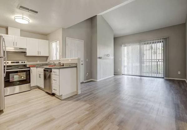 2BR/2BA Apartment on James Donlon Blvd · Antioch photo 5