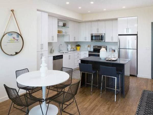 1BR/1BA Apartment on Fifth St. · Berkeley photo 5