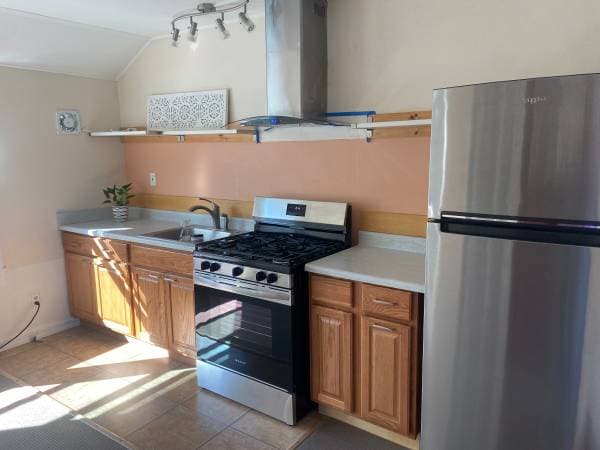 Apartments on Morelos Avenue · Forest Knolls photo 1