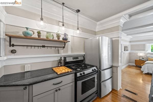 1BR/1BA Condo on Etna St · Berkeley photo 4