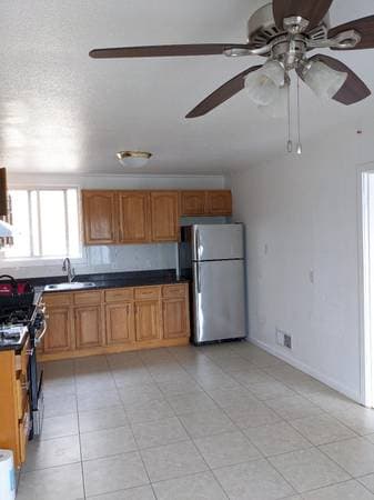 1BR/1BA Apartment on Mills Ave · San Bruno photo 1