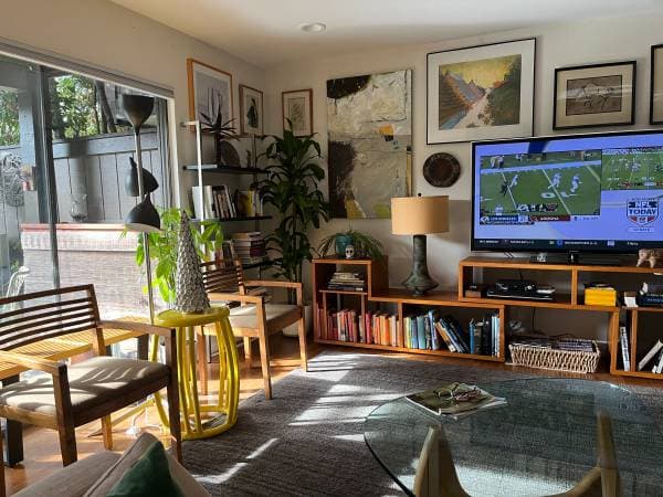 2BR/2BA Condo on Brittan Ave Apt 3 · San Carlos photo 2