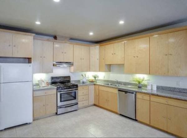 3BR/3BA Single Family House · San Francisco photo 5