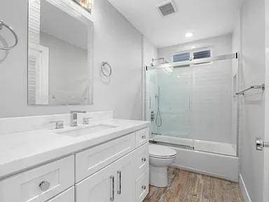 1BR/1BA Single Family House on E Cliff Dr · Santa Cruz photo 3